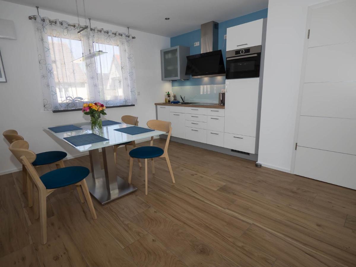 16Lilien Apartmentwohnung Gartenblick Waiblingen  Bagian luar foto