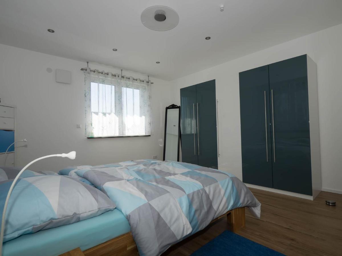 16Lilien Apartmentwohnung Gartenblick Waiblingen  Bagian luar foto